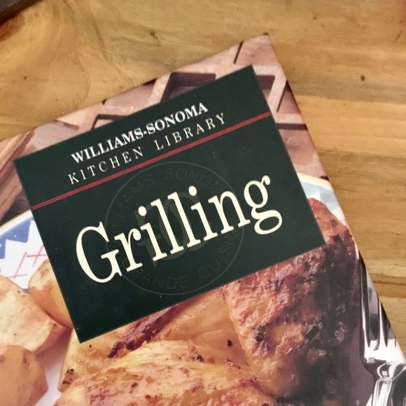 Vintage Cookbook - Grilling - Williams-Sonoma Kitchen Library - 1998 Hardcover - Picture 2 of 10